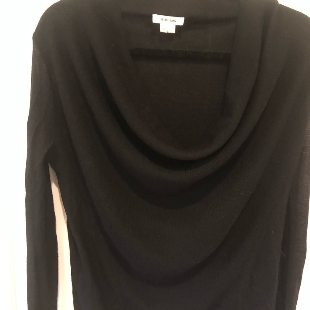 Amazing cowling sweater